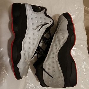 Jordan 13's Size 7Y